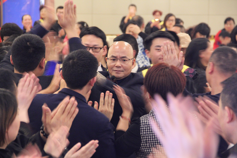 热烈祝贺亚洲第一催眠大师杨安教授《处世智慧》《巅峰销售》课程圆满成功