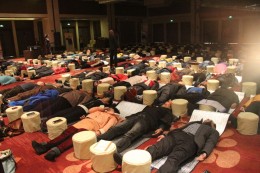 亚洲第一催眠大师杨安教授全场催眠