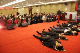 杨安教授舞台催眠秀