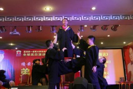 弟子成功学会催眠变钢板
