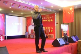 师父耐心教导