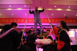 杨安教授世界首创世界顶级催眠秀