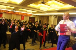 书籍满天飞
