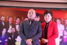 弟子亚洲成交冠军翟切尔与师父杨安教授
