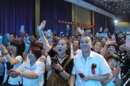 围观学员