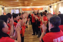 热烈欢迎杨安教授出场